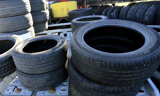Затварят до пролетта местата за стари автомобилни гуми в София