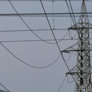Румъния одобри таван на цените на тока и газа за 1 година